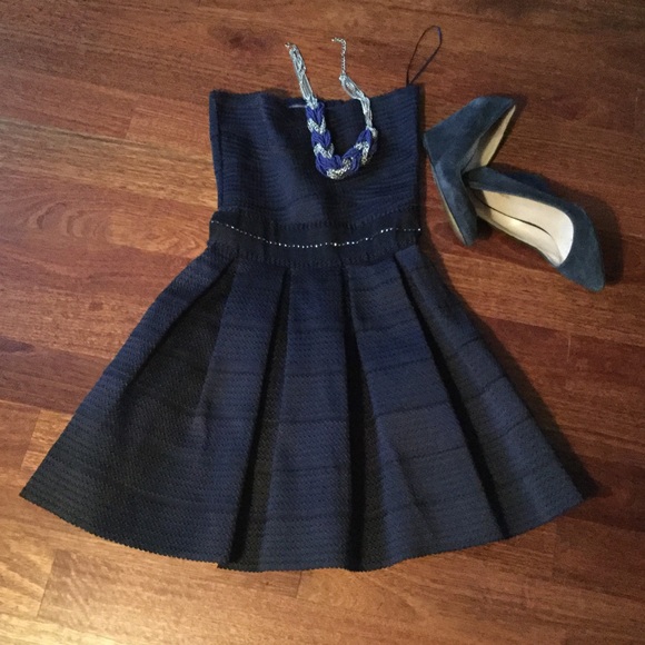 june & Ivy Dresses & Skirts - June & Ivy Navy Blue Strapless Dress